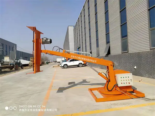 高速(su)公路綠籬修剪(jiǎn)機