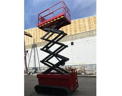 柴油履帶式升(sheng)降平台車