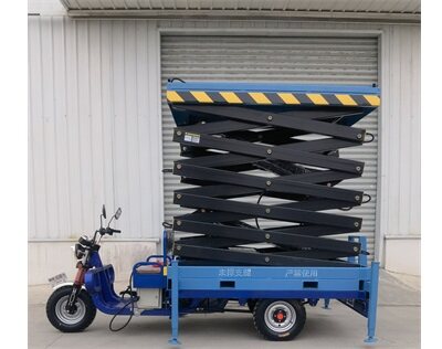 三(sān)輪車載式升(sheng)降平台1