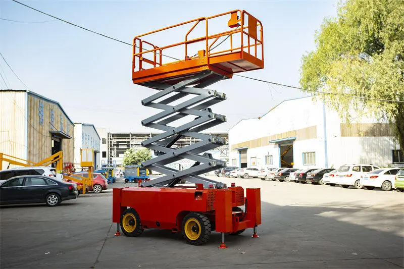 自(zì)行走越(yuè)野式升(sheng)降機