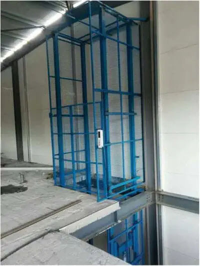 導軌式(shi)升降機