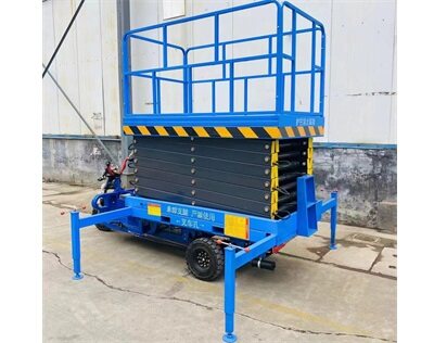 三輪(lun)車載式升降(jiàng)平台3