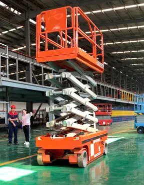 自行剪(jiǎn)叉式升(sheng)降平台(tái)