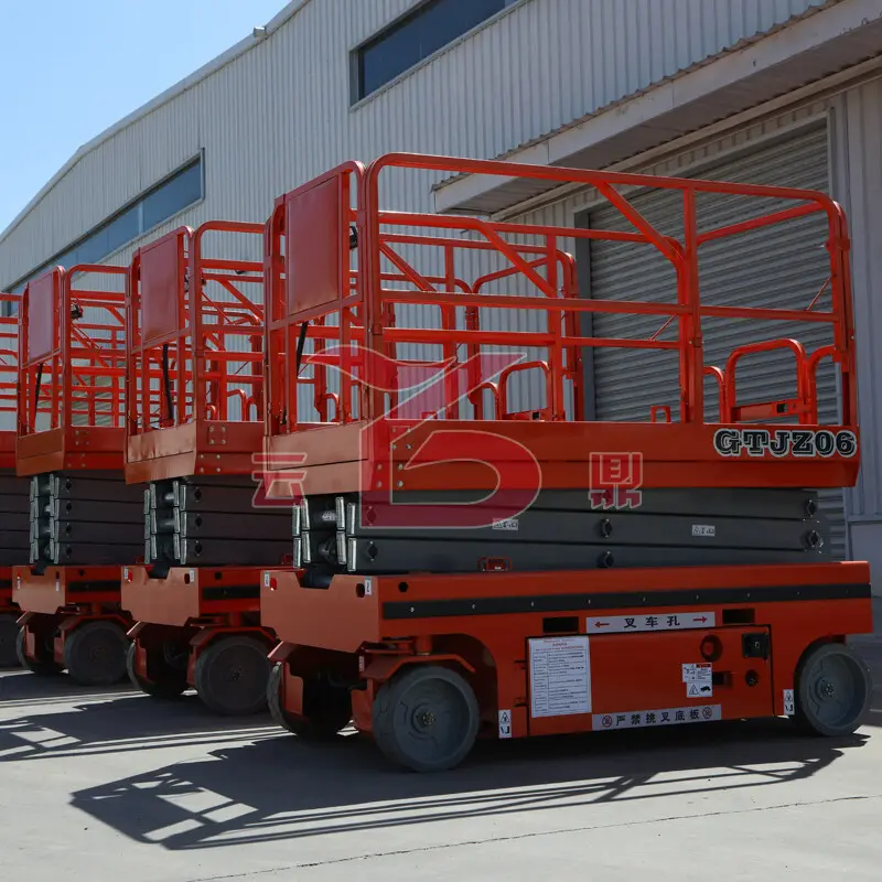 自(zi)行走升降機