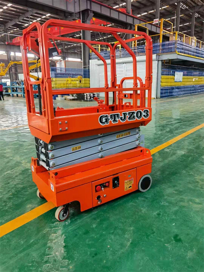 迷你自行走(zǒu)剪叉式升降機(jī)3