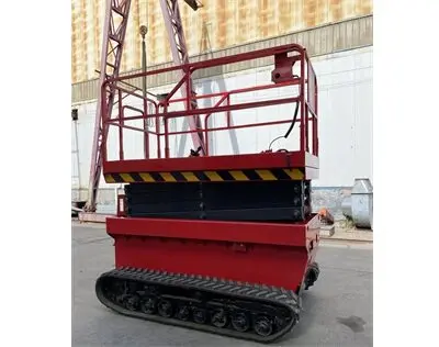 履帶(dai)式升降平(píng)台車